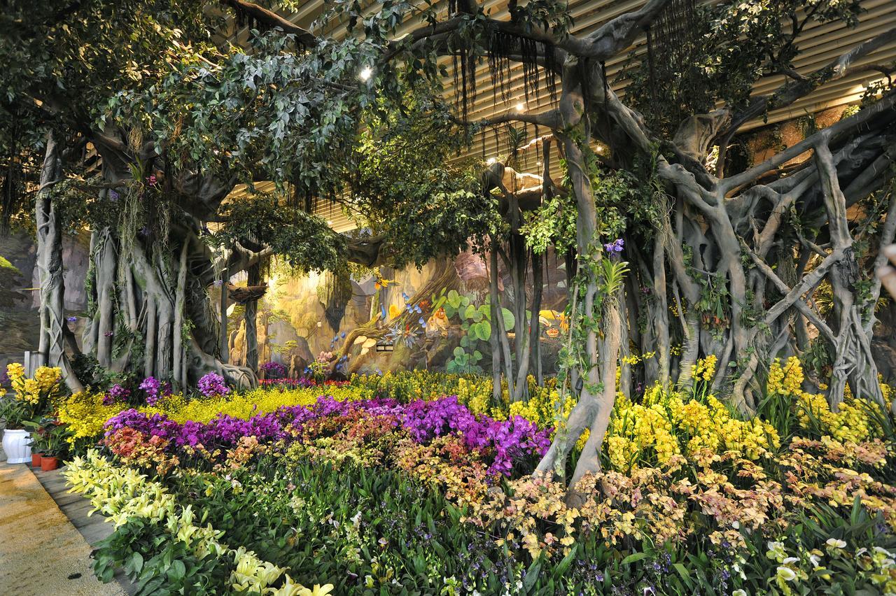 Howard Johnson Flower City Hotel Kunming Eksteriør bilde