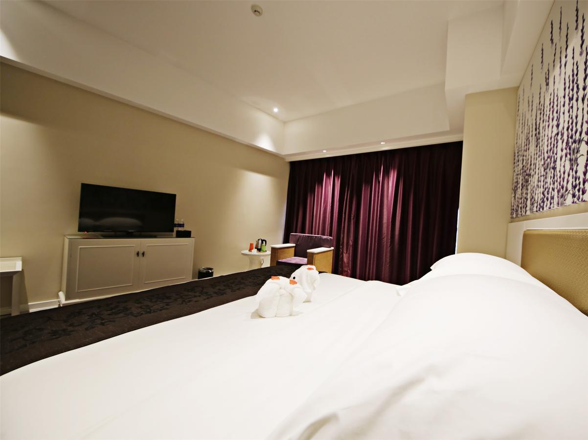 Howard Johnson Flower City Hotel Kunming Eksteriør bilde