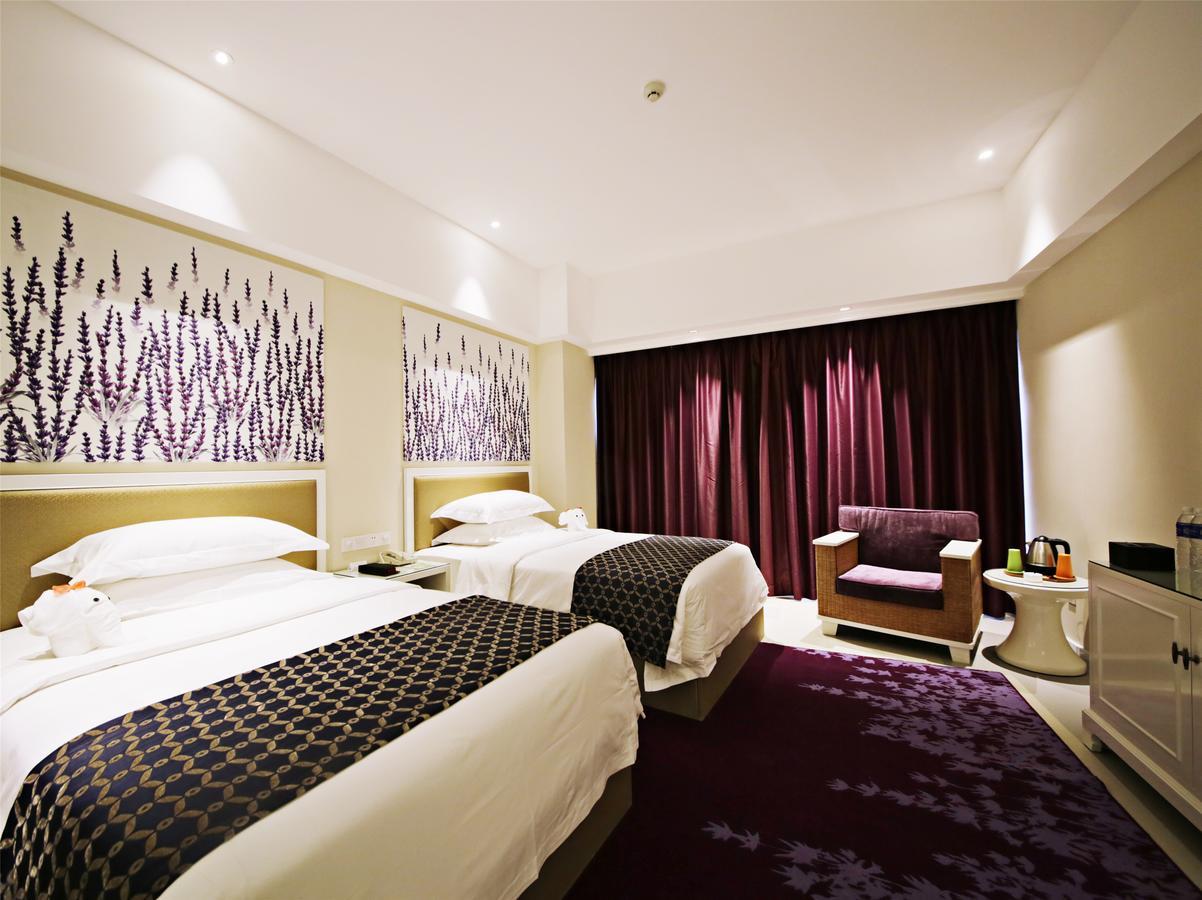 Howard Johnson Flower City Hotel Kunming Eksteriør bilde